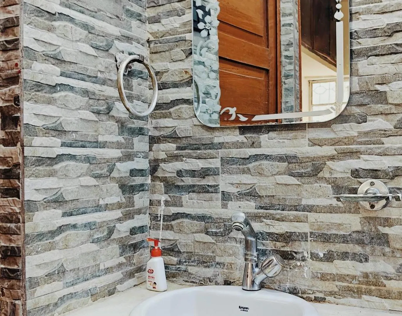 Kiara Home Stays Βαρανάσι Διαμέρισμα
